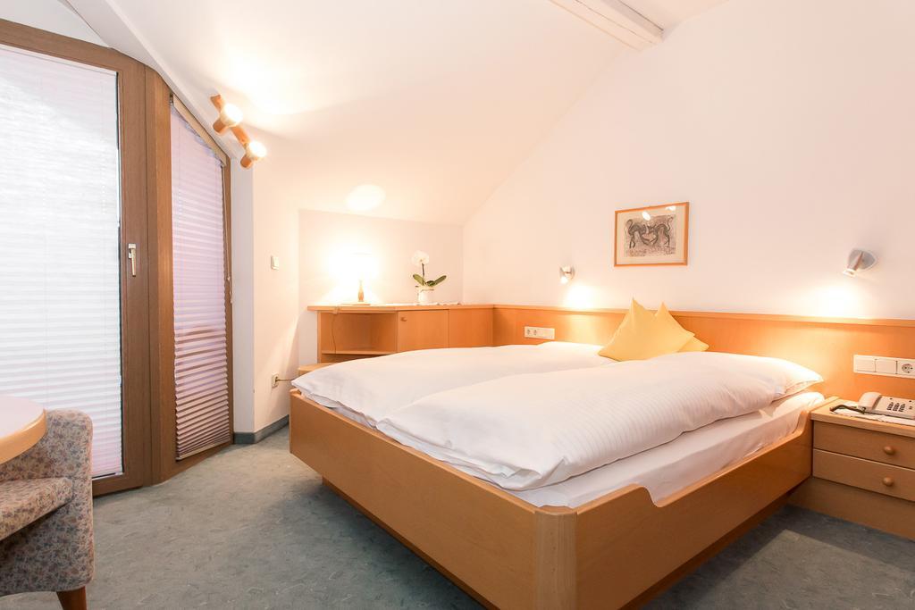 Hotel Alexandres Appiano Sulla Strada Del Vino Esterno foto