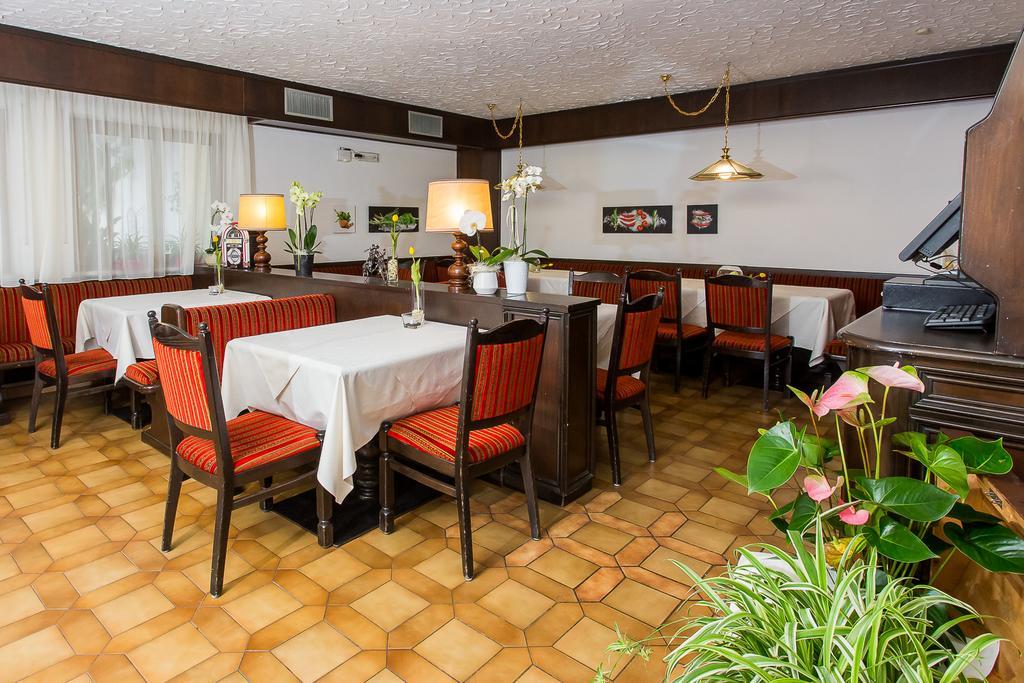 Hotel Alexandres Appiano Sulla Strada Del Vino Esterno foto