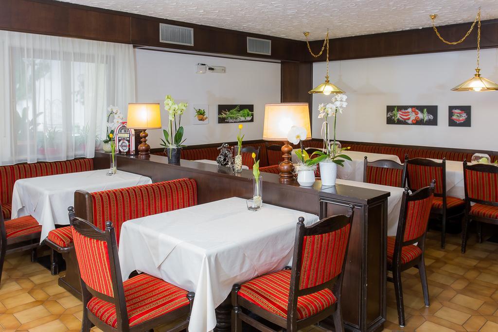 Hotel Alexandres Appiano Sulla Strada Del Vino Esterno foto